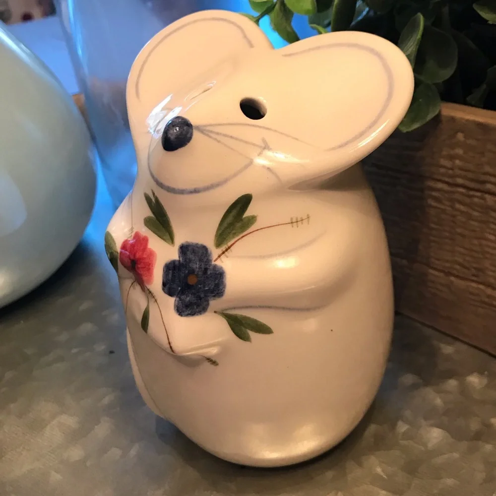 Laura Gates great ceramic